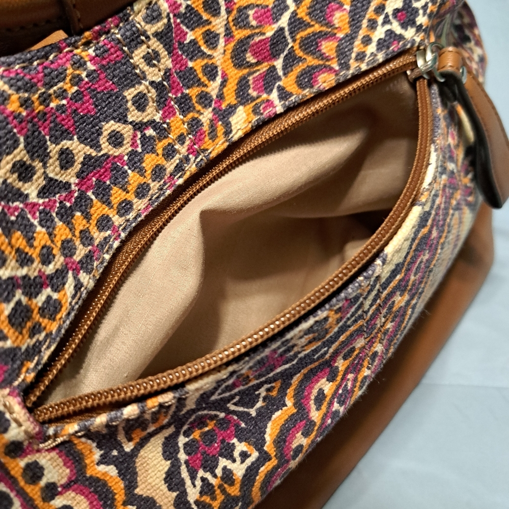 Relic Handbag - Picture 8 of 15